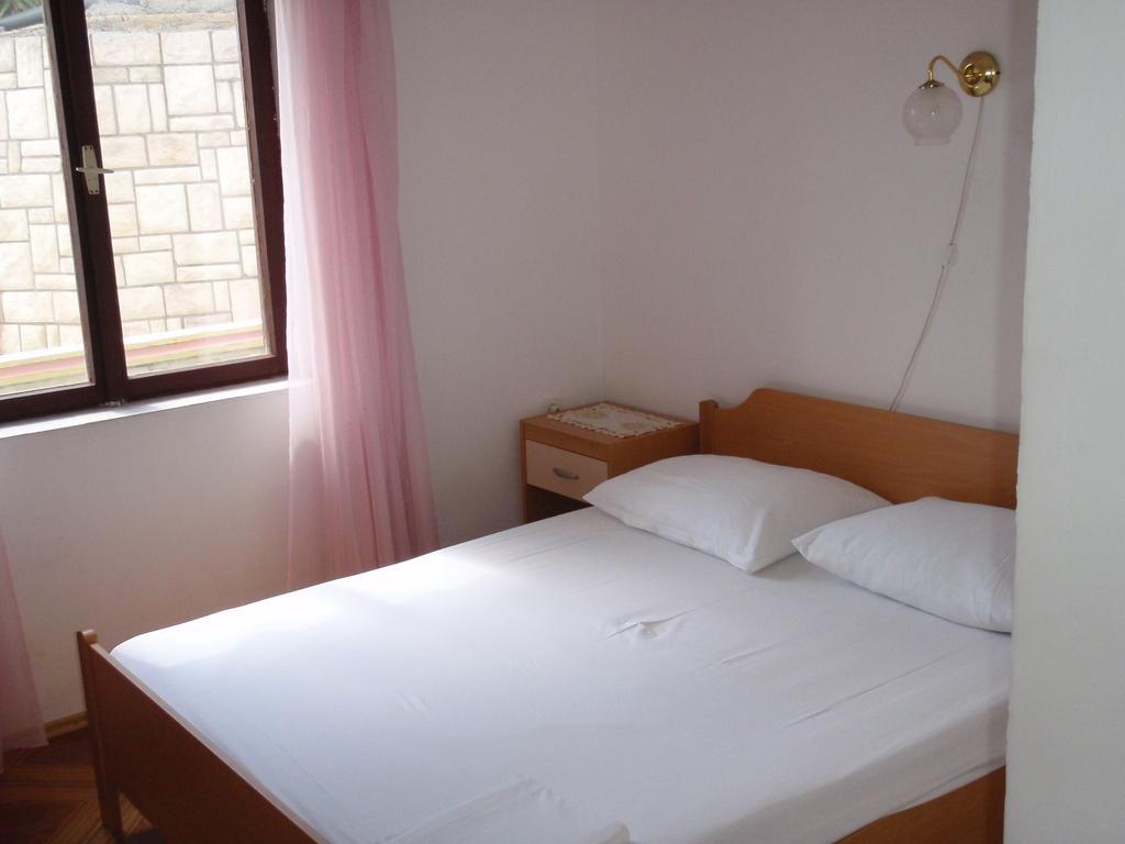 Apartments Ariana Pag Town Room photo