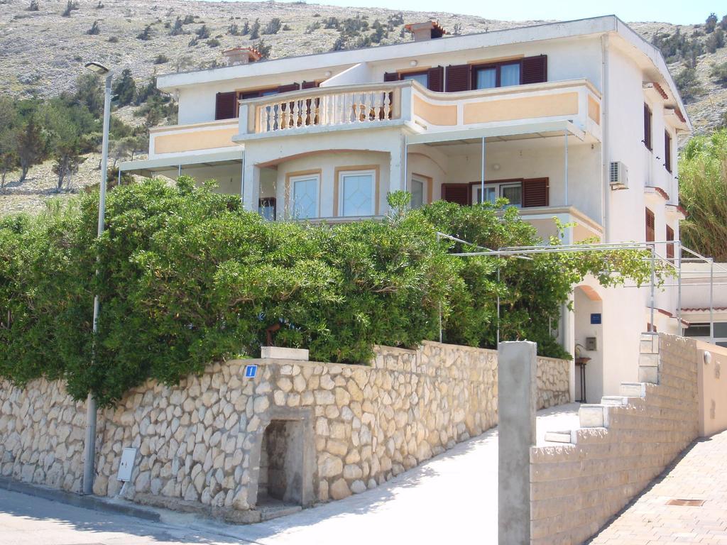 Apartments Ariana Pag Town Exterior photo